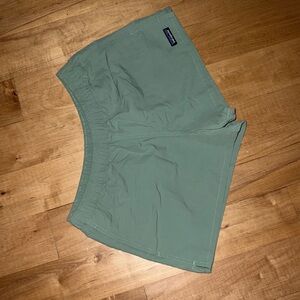 patagonia barely baggies 2.5” inseam size M